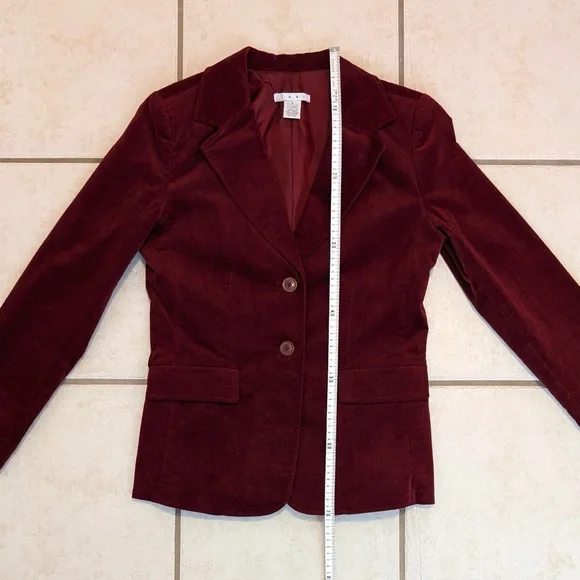 91% Cotton Vintage Cabi Red Embroidered Floral Velvet Whimsigoth 90s Blazer - Picture 9 of 16